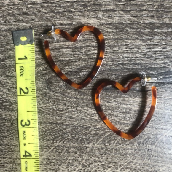 Acetate Heart Shaped Hoop Tortoise Earrings Brown - Picture 4 of 5